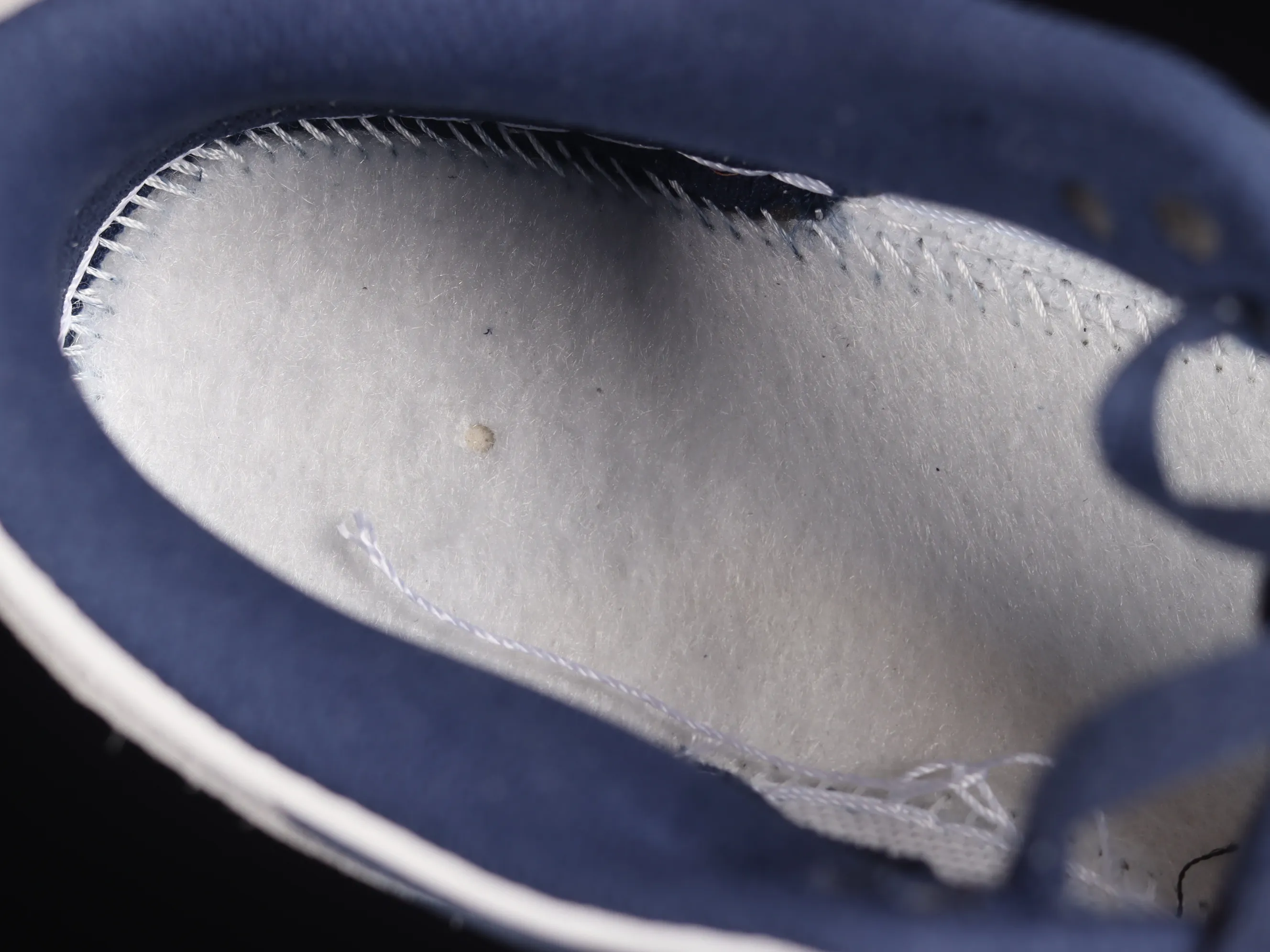All categories Nk SB Dunk Series Nk SB Dunk Low low-top sneakers Cost-effective version Nk Dunk Low "Midnight Navy" blue and white SB low-top sports and leisure sneakers FO9749-400